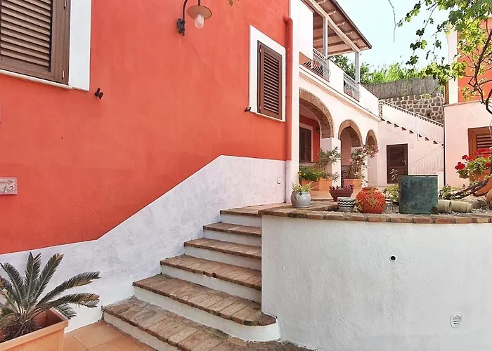 Cala Dei Romani فندق فينتوتيني